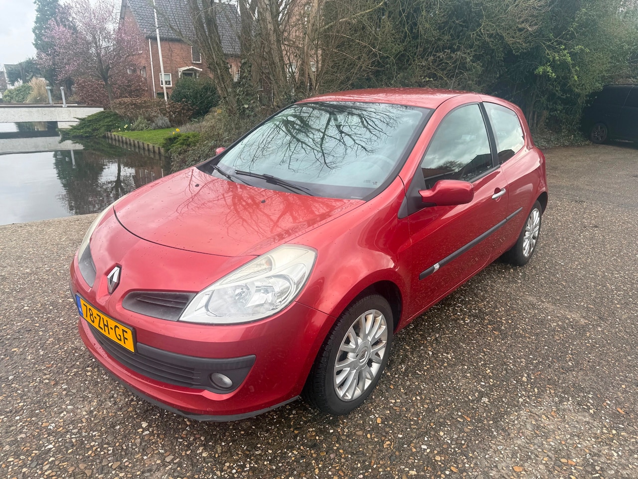 Renault Clio - 2.0-16V Dynamique S 2.0-16V Dynamique S - AutoWereld.nl