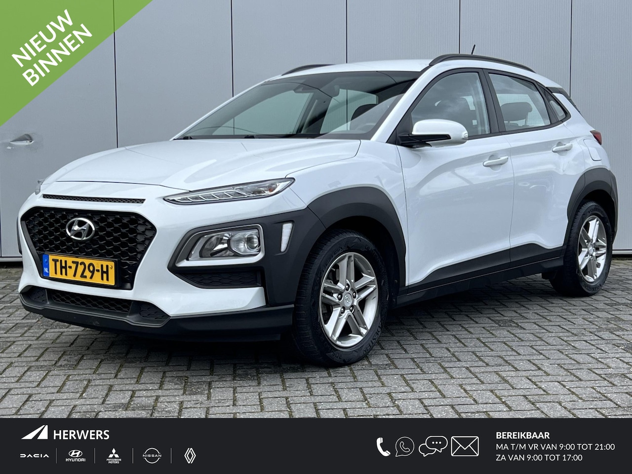 Hyundai Kona - 1.0T Essence / Navigatie / Trekhaak / Achteruitrijcamera / - AutoWereld.nl
