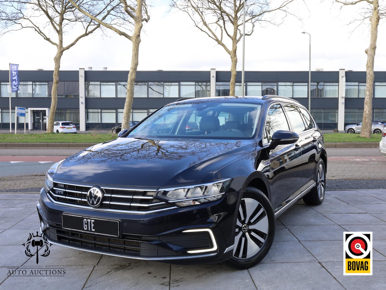 Volkswagen Passat Variant - GTE 1.4 TSI PHEV 218PK | Vol Leer | Achteruitrijcamera | Carplay/Android | Massage | Stoel - AutoWereld.nl
