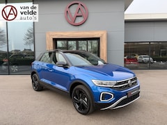 Volkswagen T-Roc - 1.5 TSI 150pk DSG Style | Black Style | Trekhaak | IQ light | 18 inch | Carplay | Rijklaar