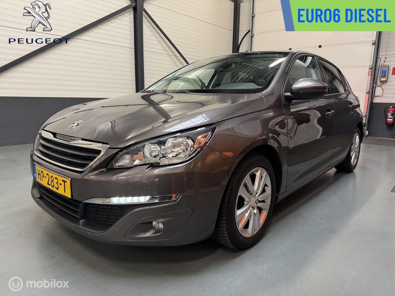 Peugeot 308 - 1.6 BlueHDi Executive Clima|Navi|Pano|Trekhaak - AutoWereld.nl