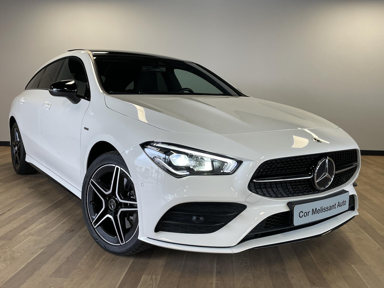 Mercedes-Benz CLA-klasse Shooting Brake - 250 e AMG Line PANO/CAMERA/TREKHAAK/BURMEISTER - AutoWereld.nl