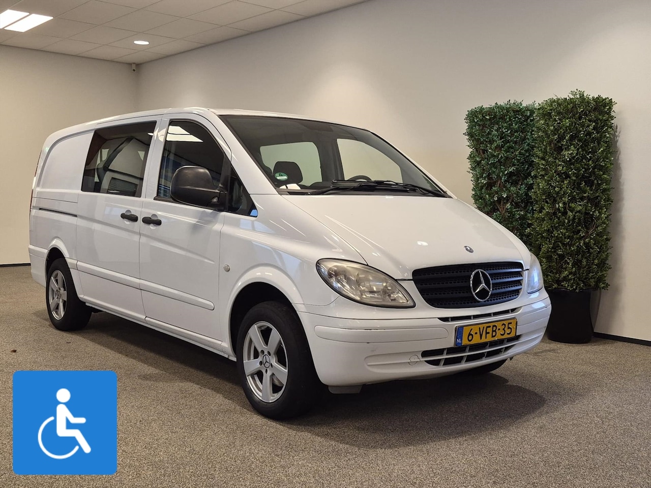 Mercedes-Benz Vito - L2H1 Rolstoelbus - AutoWereld.nl