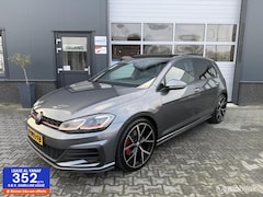 Volkswagen Golf - 2.0 TSI GTI / DSG /Pano / Virtual / Trekhaak