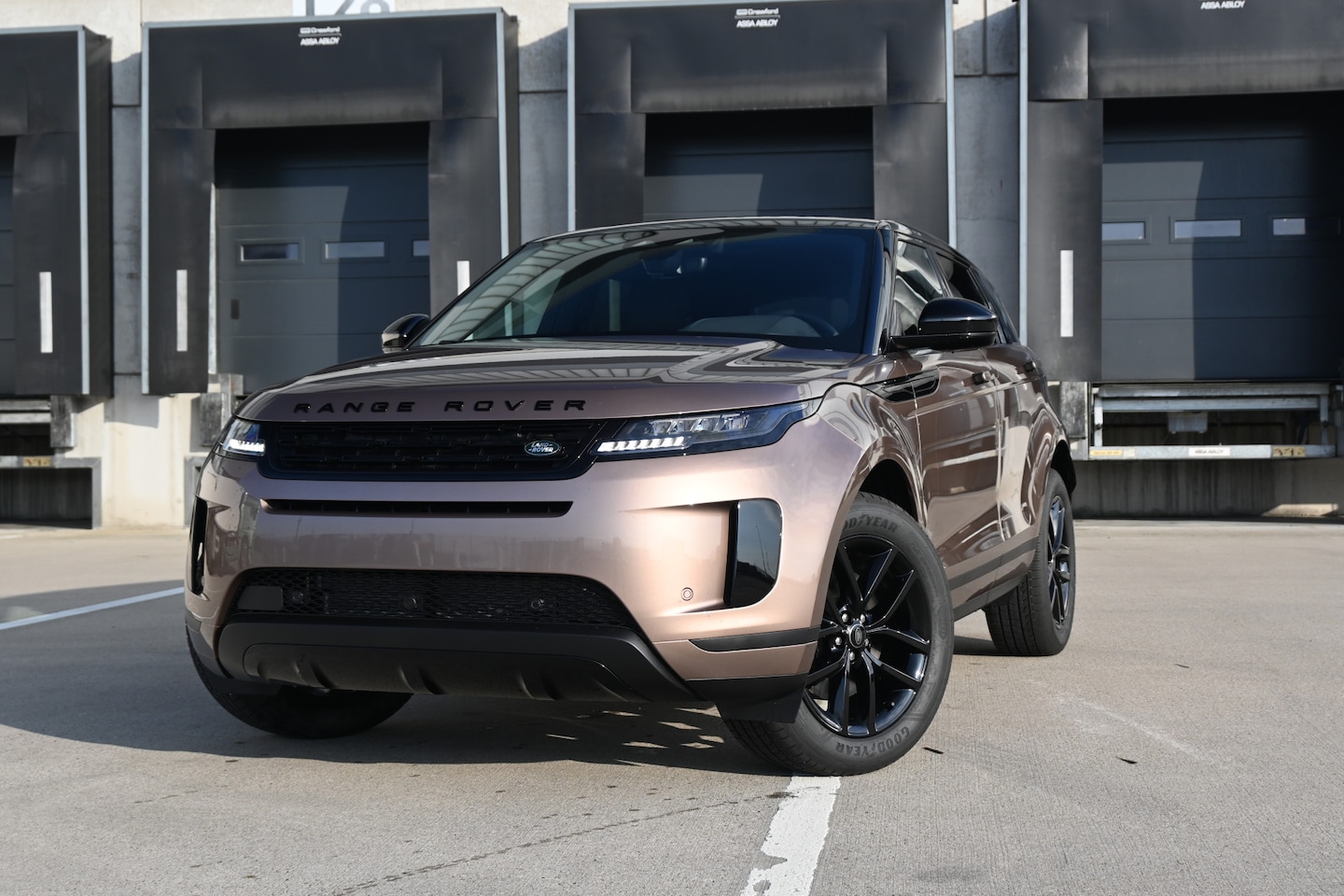 Land Rover Range Rover Evoque - 1.5 P270e PHEV AWD Business Edition 1.5 P270e PHEV AWD Business Edition - AutoWereld.nl