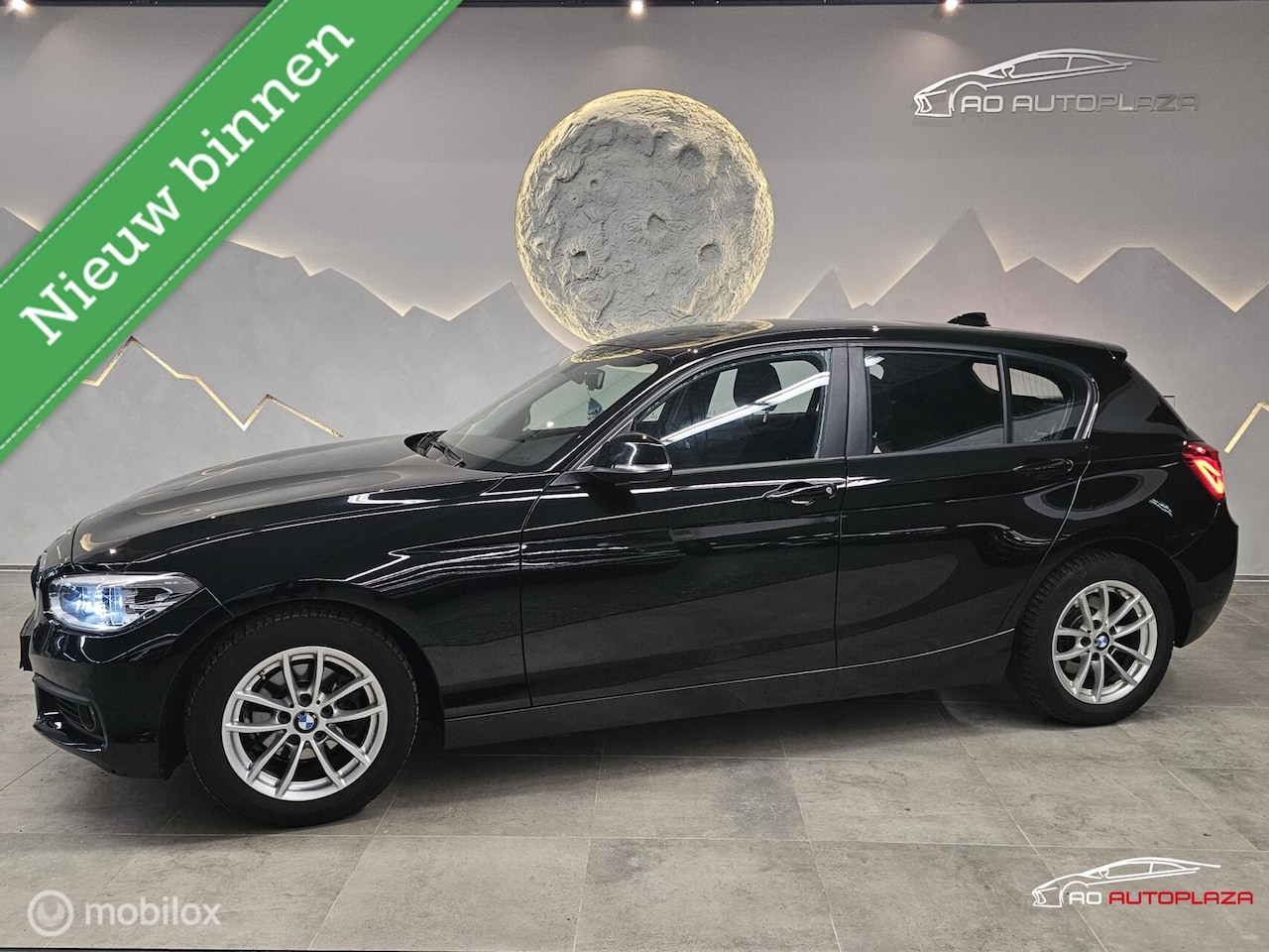 BMW 1-serie - 118i Corporate Lease Executive LED/Professiomal Navigation - AutoWereld.nl