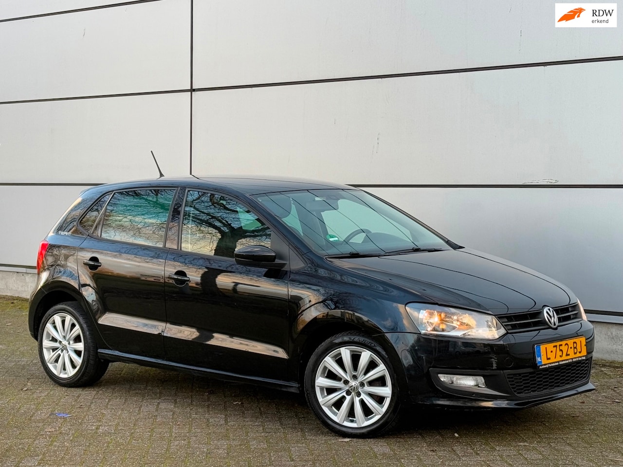 Volkswagen Polo - 1.2-12V Comfortline Stoelverw |Carplay |Airco |Cruise |Park Sensor |Lmv |4 Electr Ramen |B - AutoWereld.nl