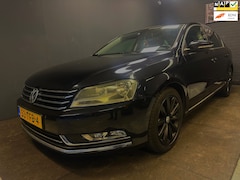 Volkswagen Passat - 1.4 TSI Highline BlueMotion Leder Navi LM APK 3-27 Rijklaar
