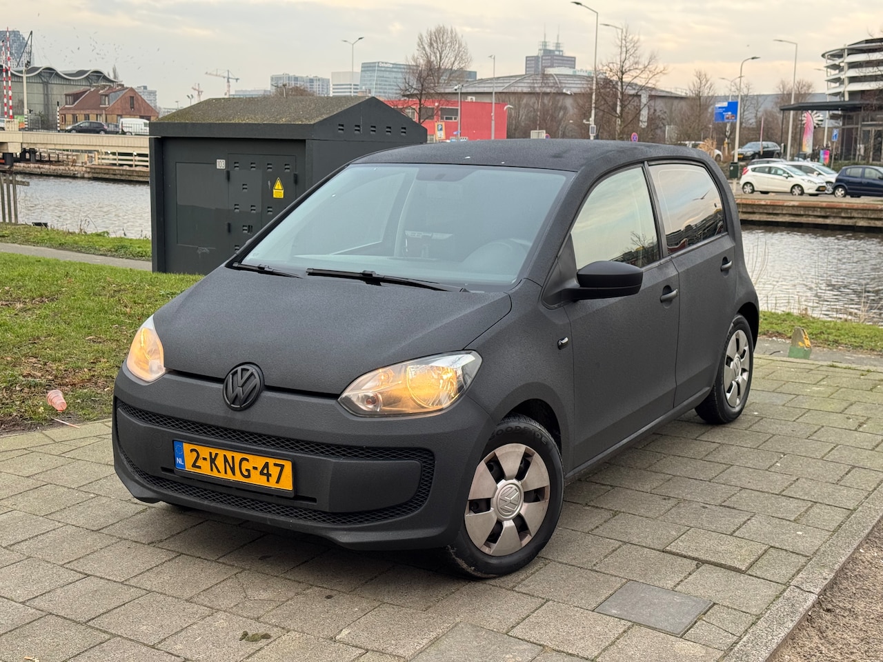 Volkswagen Up! - 1.0 move up! BlueMotion - AutoWereld.nl