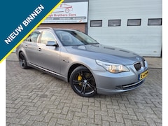 BMW 5-serie Touring - 523i EXE AUT DAK LEER NAVI INRUIL MOG
