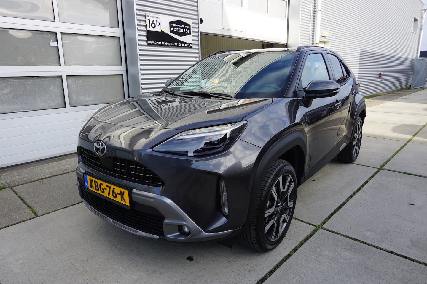 Toyota Yaris Cross - 1.5 Hybrid 130 Executive |Navi|Carplay|PDC V+A|Dodehoek|E.a.klep|Stoel en stuurverw.|Camer - AutoWereld.nl