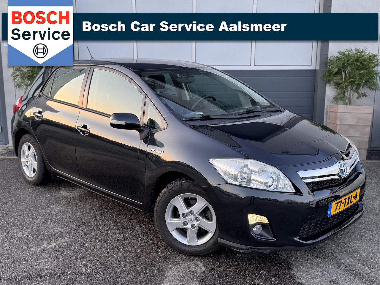 Toyota Auris - 1.8 Full Hybrid Business / Nap / Cruise / Camera / Navi /Nap / - AutoWereld.nl