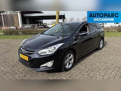 Hyundai i40 Wagon - 1.6 GDI Blue Business Edition , AIRCO, NAVI, CRUISE, PDC VOOR EN ACHTER, TREKHAAK, ACHTERU