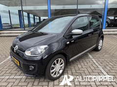 Volkswagen Up! - 1.0 BMT up Club | navigatie | Airco | 5-drs | Carkit