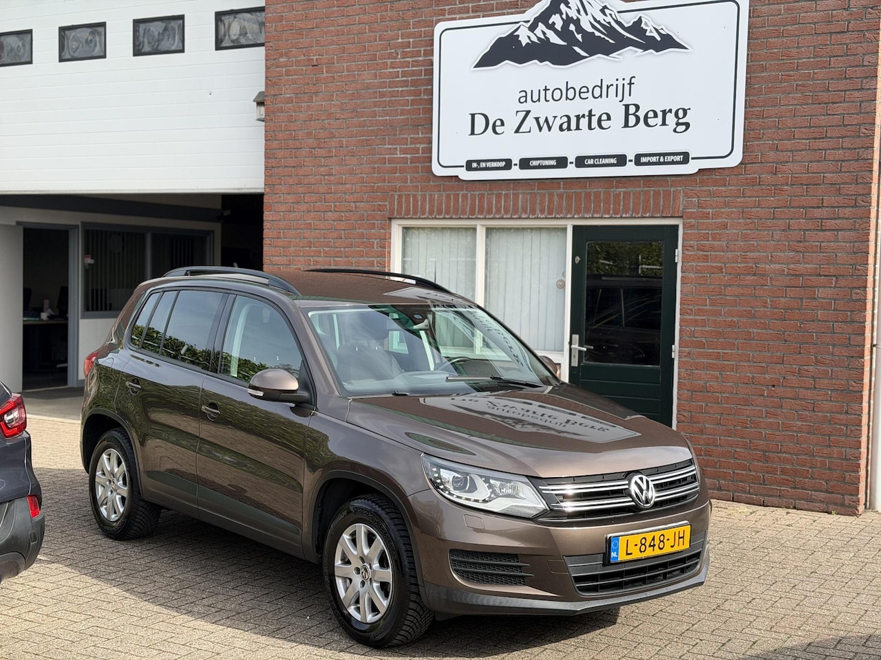 Volkswagen Tiguan - 2.0 TSI Sport&Style 4Motion - AutoWereld.nl