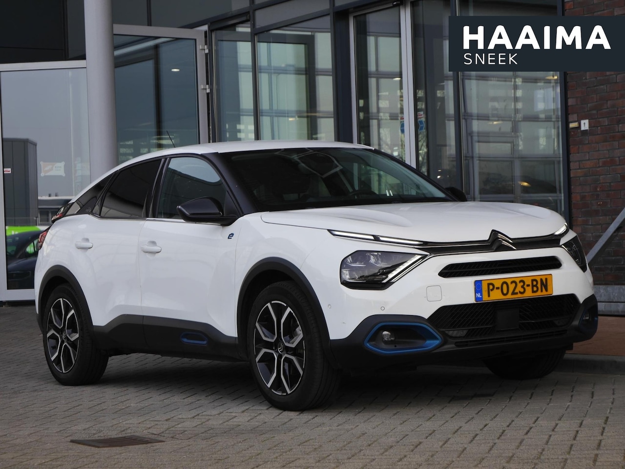 Citroën Ë-C4 - Shine 50 kWh | Head up display | Adaptieve cruise control | Achteruitrijcamera | Climate c - AutoWereld.nl