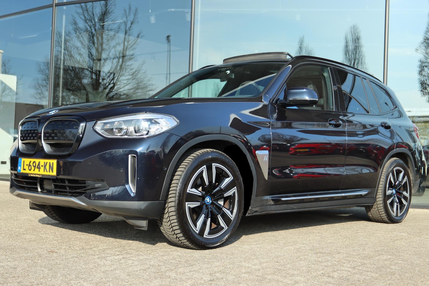 BMW iX3 - EXECUTIVE 80KWH SOH 95% | PANO | TREKHAAK | LEDER | CAMERA | MEMORY | CARPLAY | ACC - AutoWereld.nl