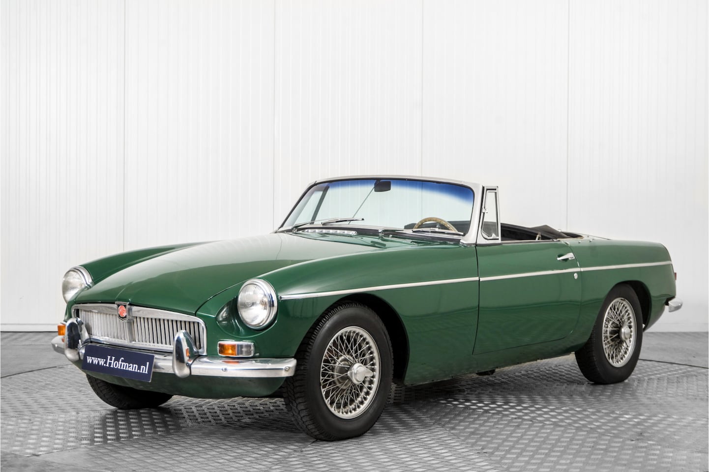 MG B type - MGB 1.8 met overdrive , spaakwielen - AutoWereld.nl