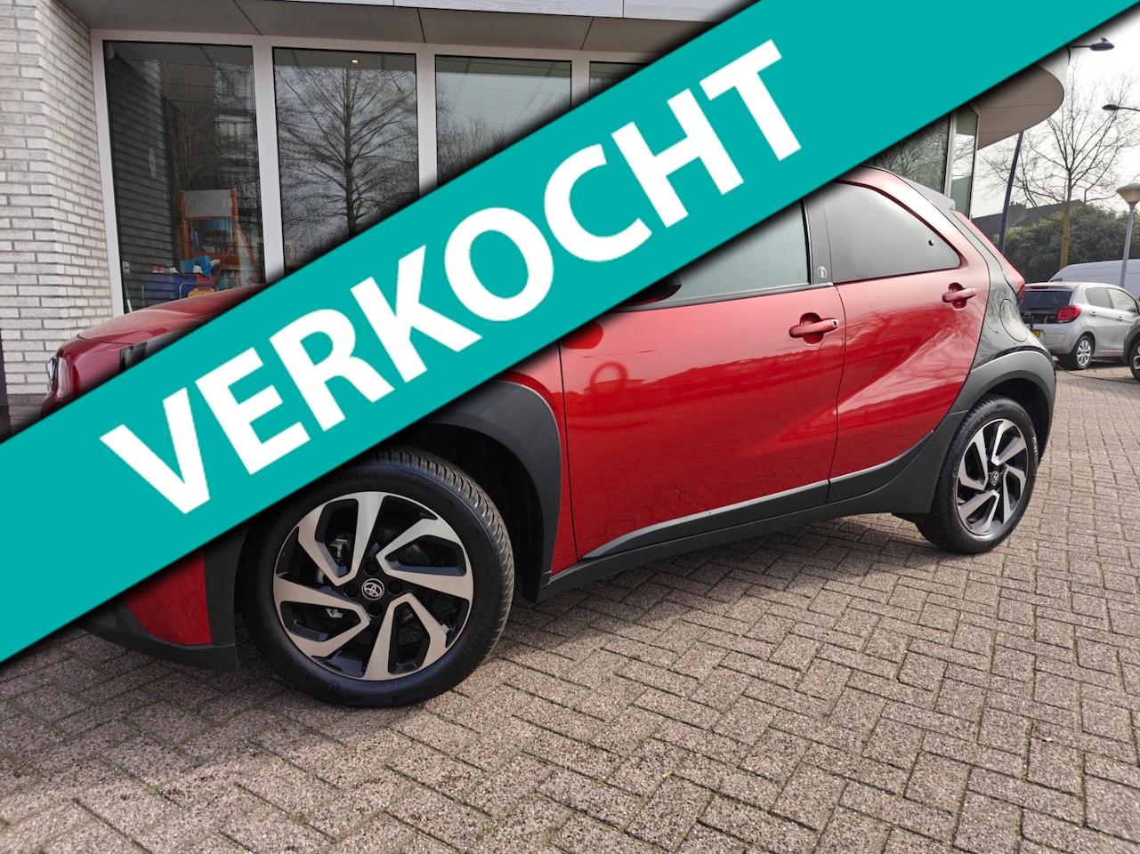 Toyota Aygo X - 1.0 VVT-i MT Business 1.0 VVT-i MT Business - AutoWereld.nl
