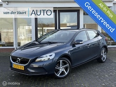 Volvo V40 - 2.0 T2 Kinetic / Facelift / Led / Trekhaak / Navi / PDC