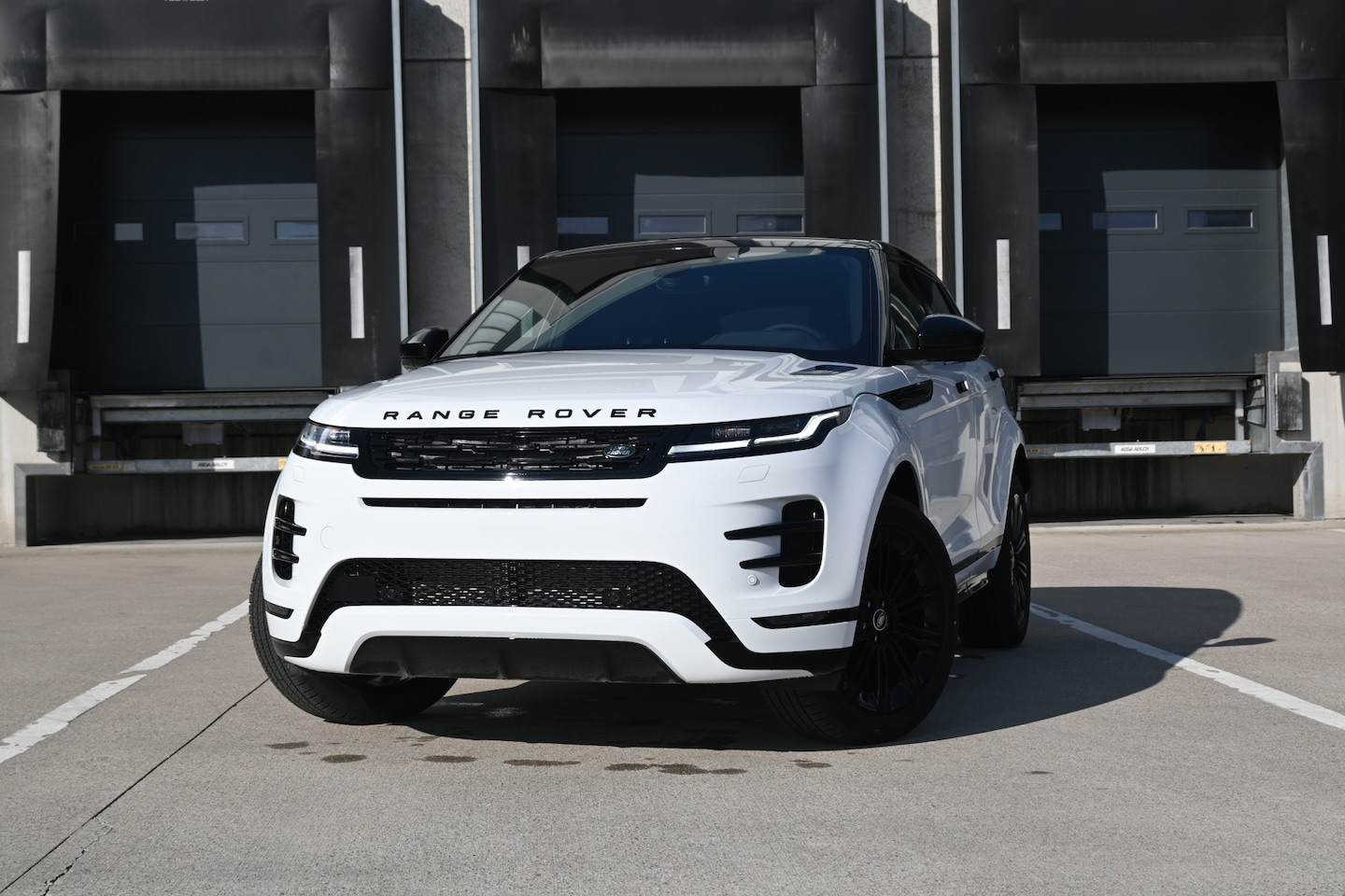 Land Rover Range Rover Evoque - 1.5 P270e PHEV AWD Dynamic SE 1.5 P270e PHEV AWD Dynamic SE - AutoWereld.nl