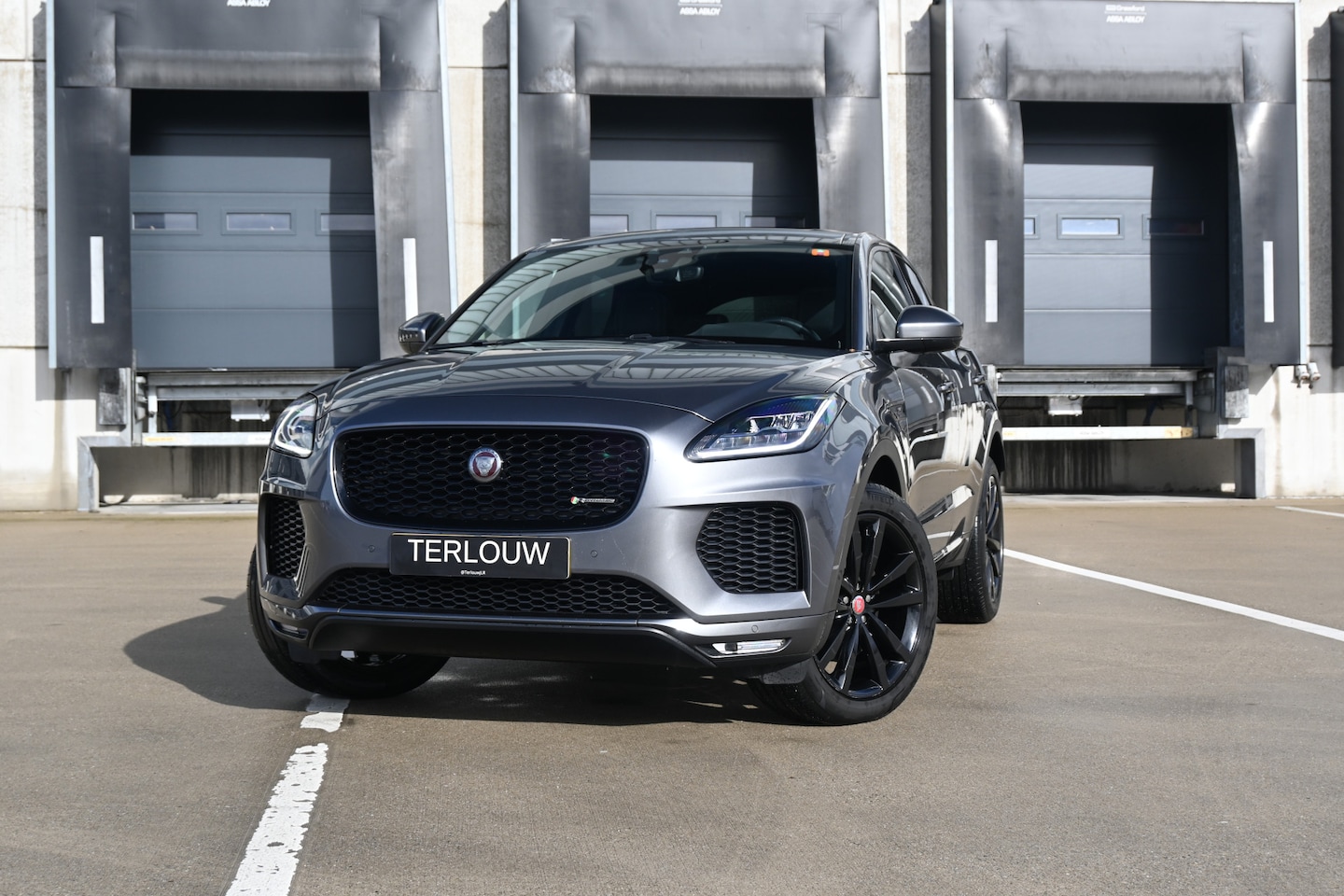 Jaguar E-Pace - 2.0 P250 AWD SE 2.0 P250 AWD SE - AutoWereld.nl