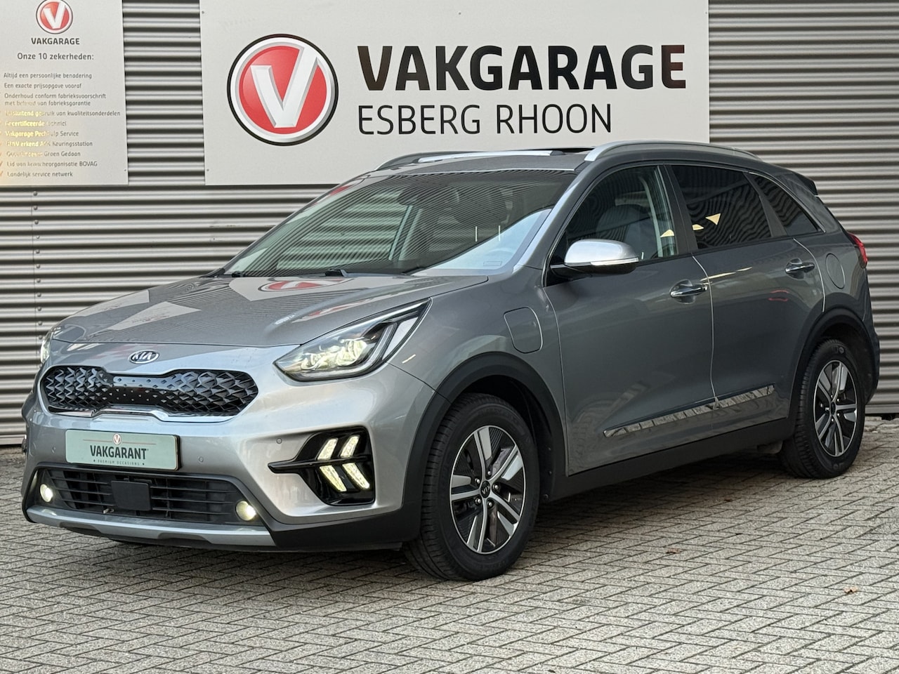 Kia Niro - 1.6 GDi PHEV ExecutiveLine SCHUIFDAK,NAVI/CAM - AutoWereld.nl