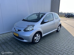 Toyota Aygo - 1.0-12V + nieuwe apk