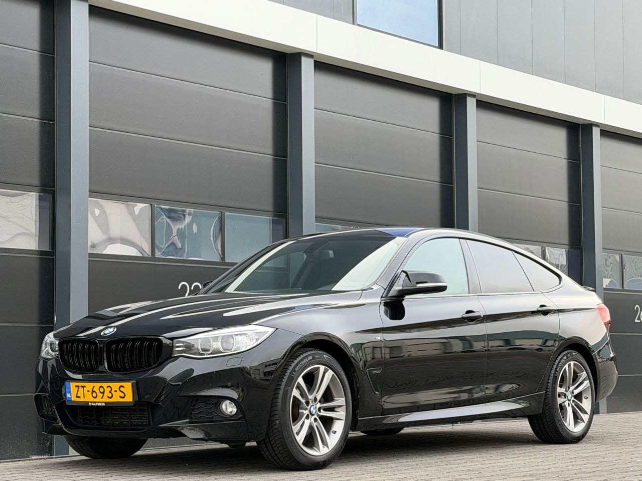 BMW 3-serie Gran Turismo - GT 320d M-Pakket PDC Clima EURO-6 - AutoWereld.nl