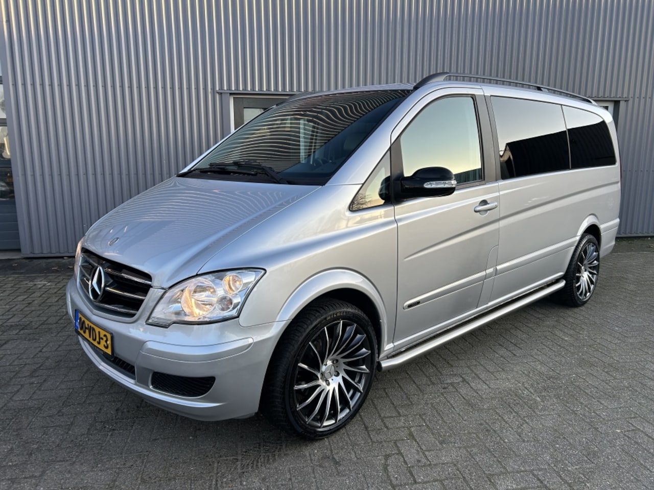 Mercedes-Benz Viano - 3.0 CDI DC Lang Leer Carplay 19"LMV APK 03/2027! - AutoWereld.nl