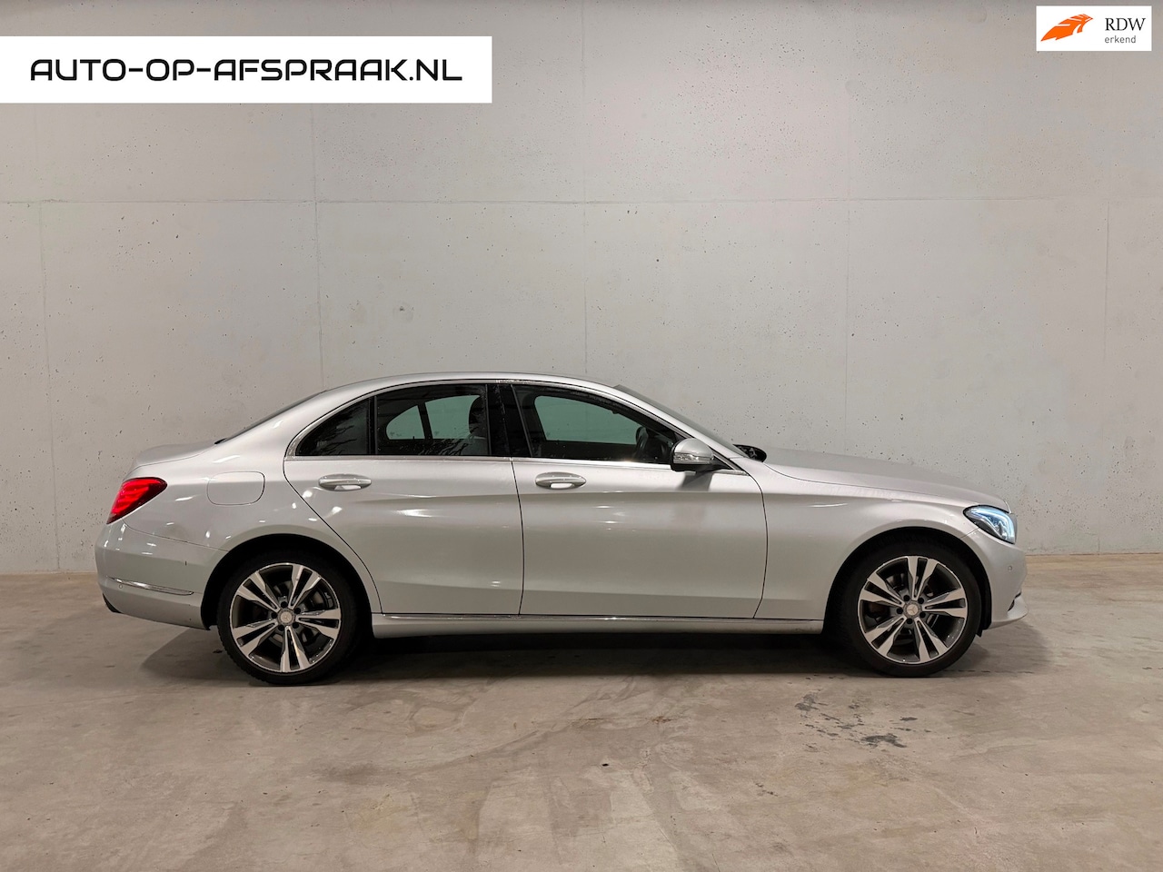 Mercedes-Benz C-klasse - 180 AMG Navi Airco Cruise Control PDC APK - AutoWereld.nl