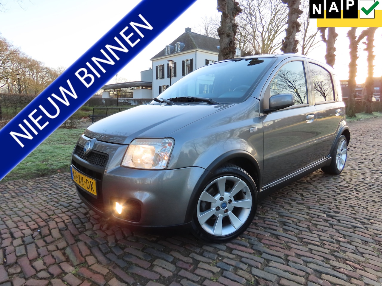 Fiat Panda - 1.4 16V Sport 101 PK!! NL Auto 1E Eigenaar 6 Bak Airco Stuurbekrachtiging LM Velgen - AutoWereld.nl