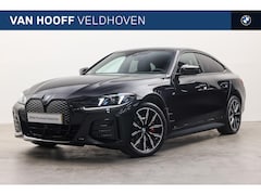 BMW i4 - eDrive40 M Sport / Comfort Access / Achteruitrijcamera / Adaptieve LED / Getint glas
