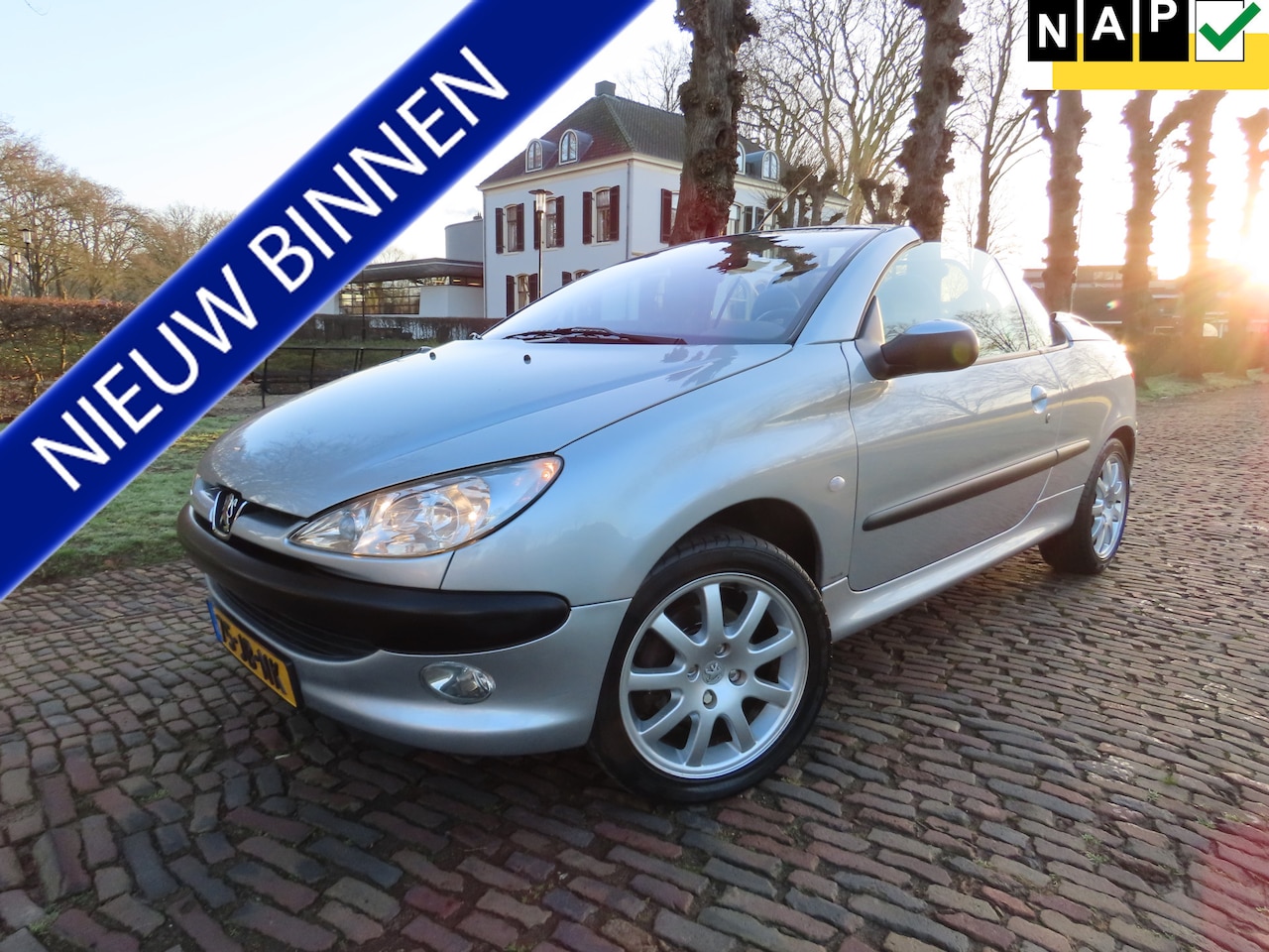 Peugeot 206 CC - 1.6-16V 100676 KM N.A.P !! 1E Eigenaar Leer Sportstoelen Airco Windscherm Dealer Onderhoud - AutoWereld.nl