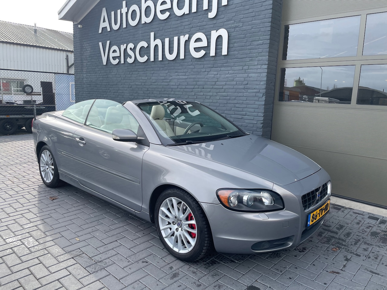 Volvo C70 Convertible - 2.5 T5 Summum stoelverwarming cruise control trekhaak - AutoWereld.nl
