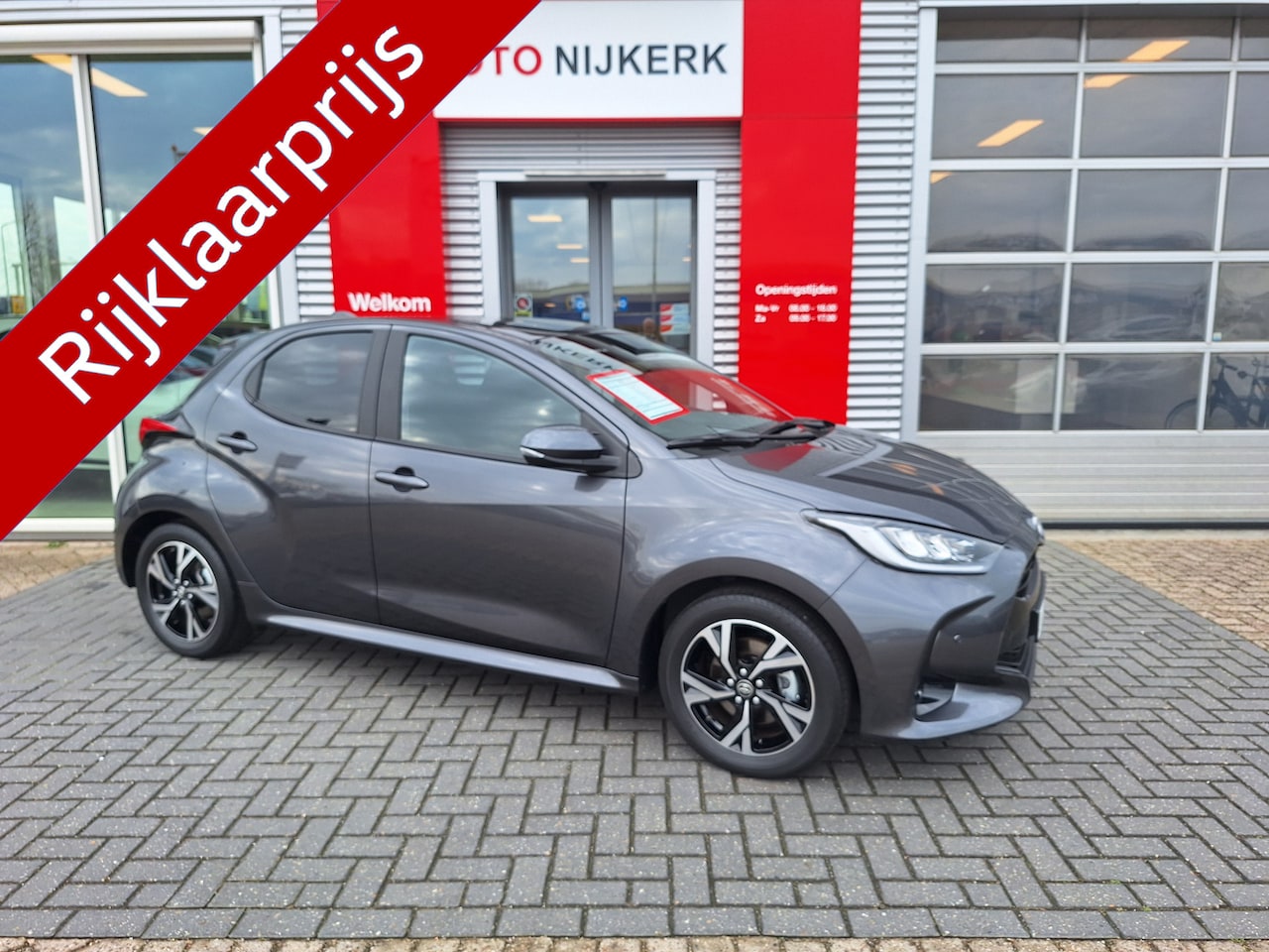 Toyota Yaris - 1.5 Hybrid 115 Dynamic Limited met Comfort Pack - AutoWereld.nl