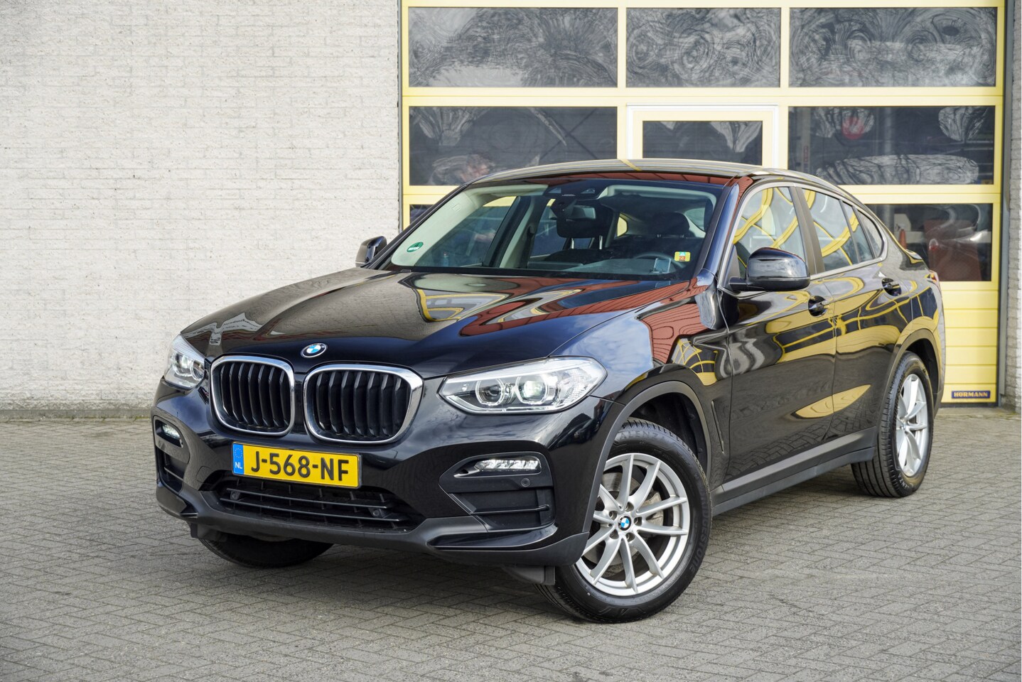 BMW X4 - xDrive20i 184PK! Automaat Executive Edition BJ2020 | Lmv 18" | Led V+A | Pdc | Elek. trekh - AutoWereld.nl