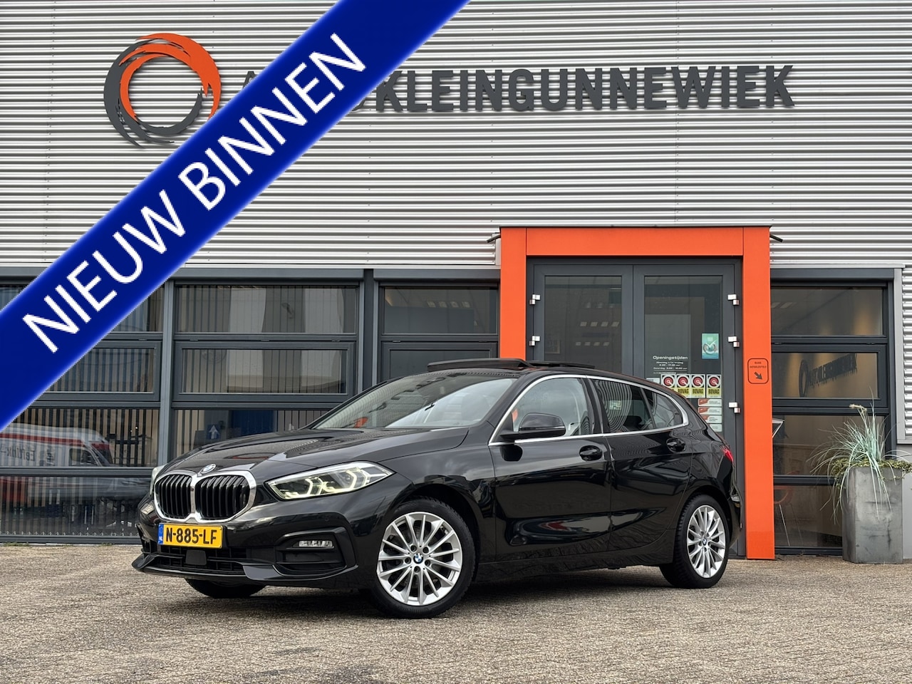 BMW 1-serie - 118i Business Edition / Schuifkanteldak / Navi / Applecarplay/AndroidAuto / - AutoWereld.nl