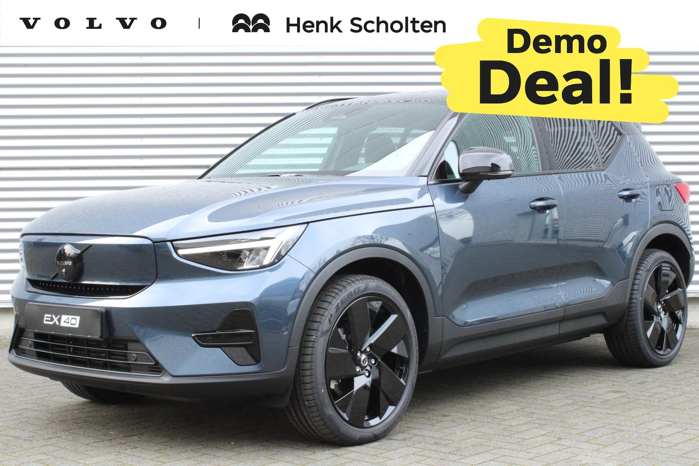 Volvo EX40 - Single Motor Extended Range Ultra Black Edition | Demo Deal | Panoramadak met schuif-/kant - AutoWereld.nl
