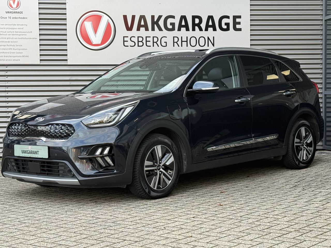 Kia Niro - 1.6 GDi PHEV ExecutiveLine NAV/CAM,PANO,LEER - AutoWereld.nl