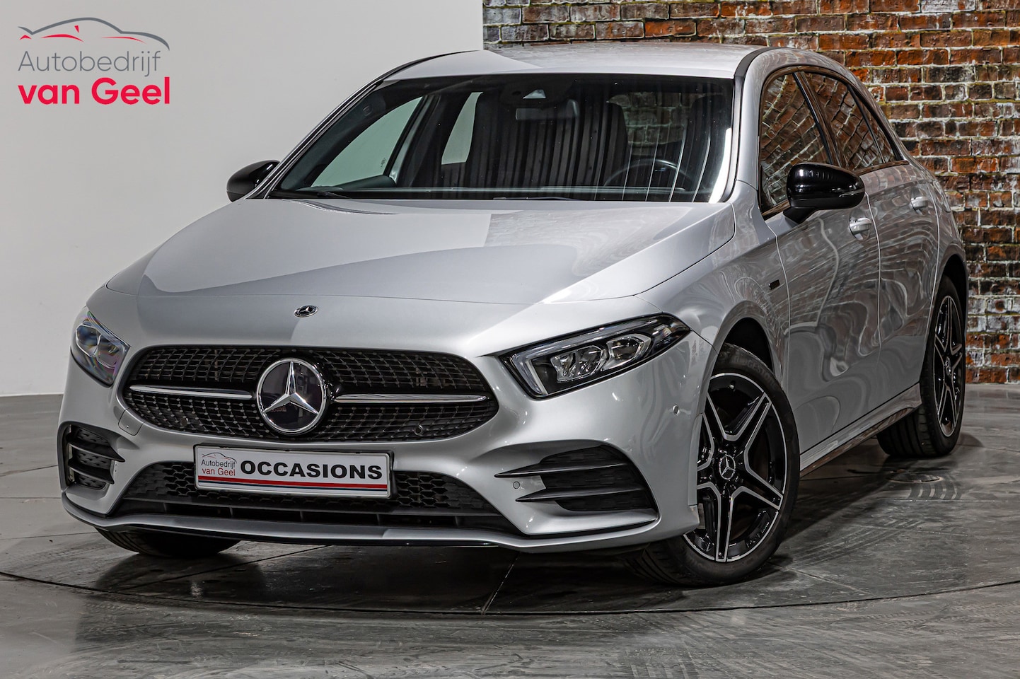 Mercedes-Benz A-klasse - 250 e Business Solution AMG Limited | Cruise Control | Apple Carplay | Keyless start - AutoWereld.nl