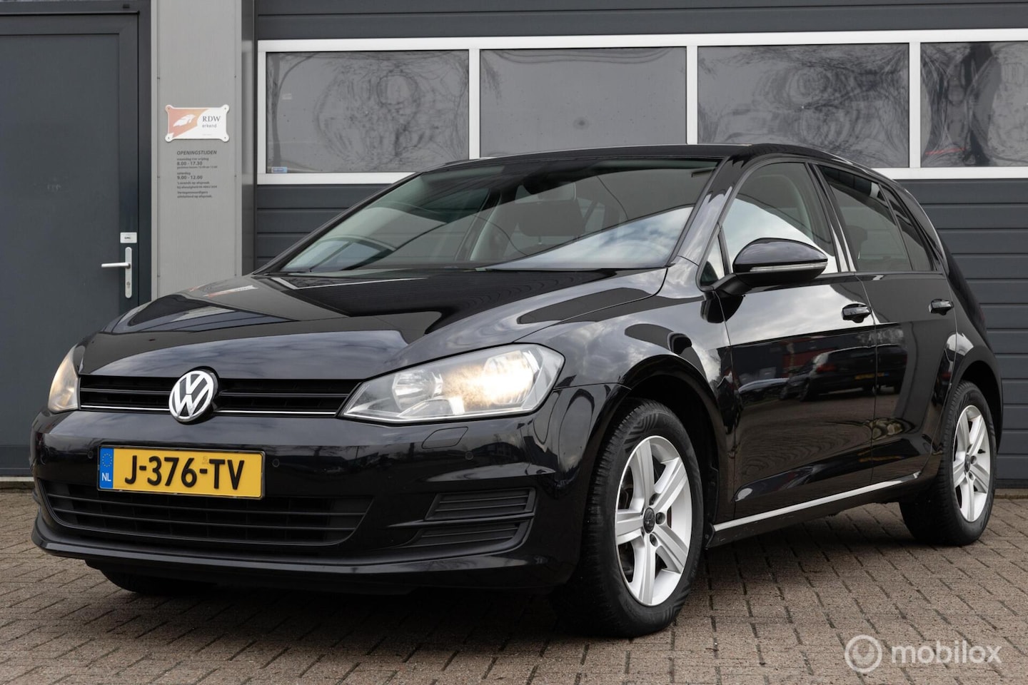 Volkswagen Golf - 1.2 TSI 5 DRS CLIMA NAVI PDC STOELVERW. - AutoWereld.nl