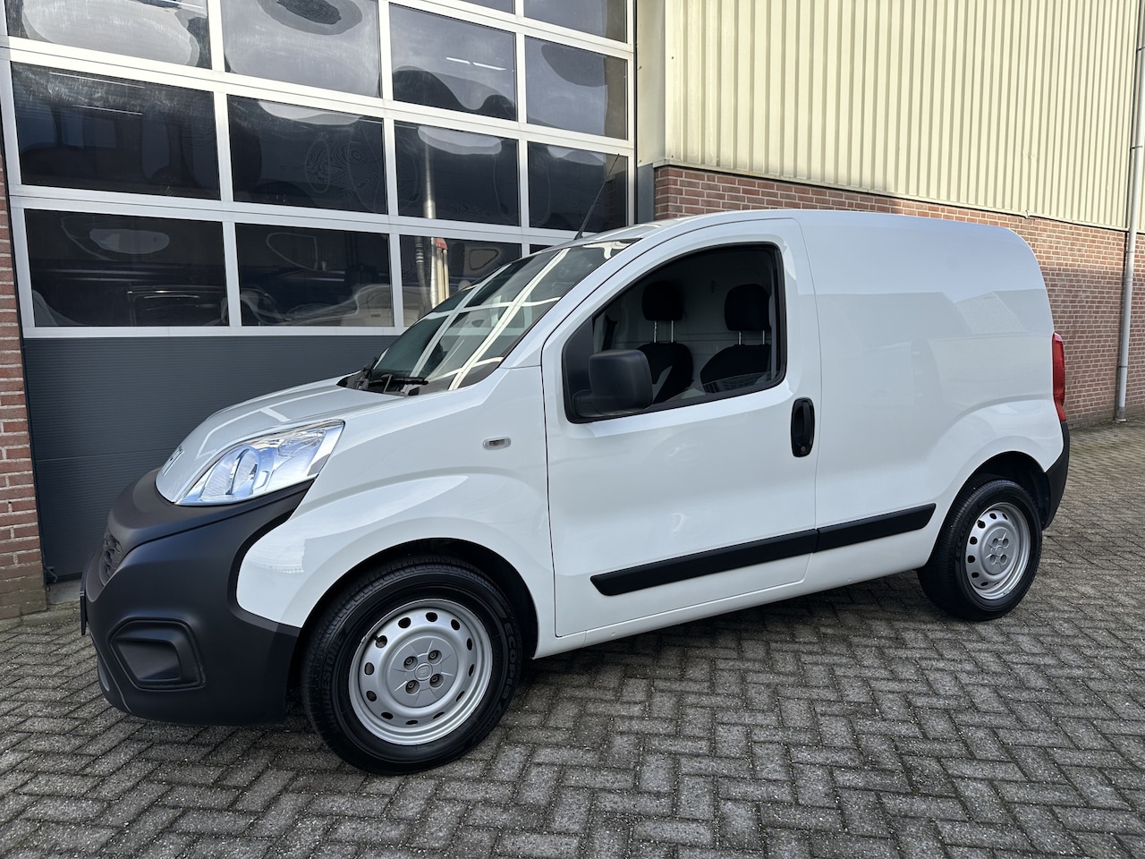 Fiat Fiorino - 1.3 MJ Airco,Cruise,Pdc,Enz - AutoWereld.nl