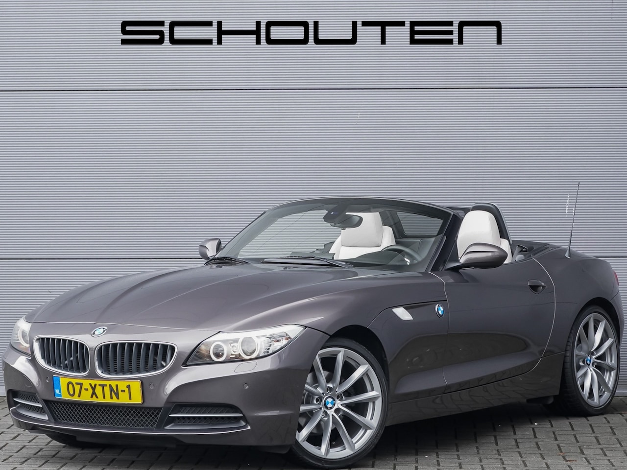 BMW Z4 Roadster - sDrive23i Executive Design Pure White Stoelverw 19" - AutoWereld.nl