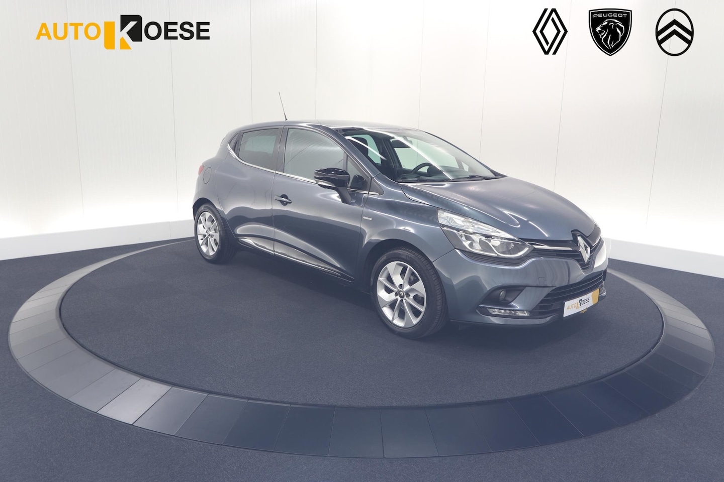 Renault Clio - TCe 90 Limited | Trekhaak | Navigatie | Parkeersensoren - AutoWereld.nl