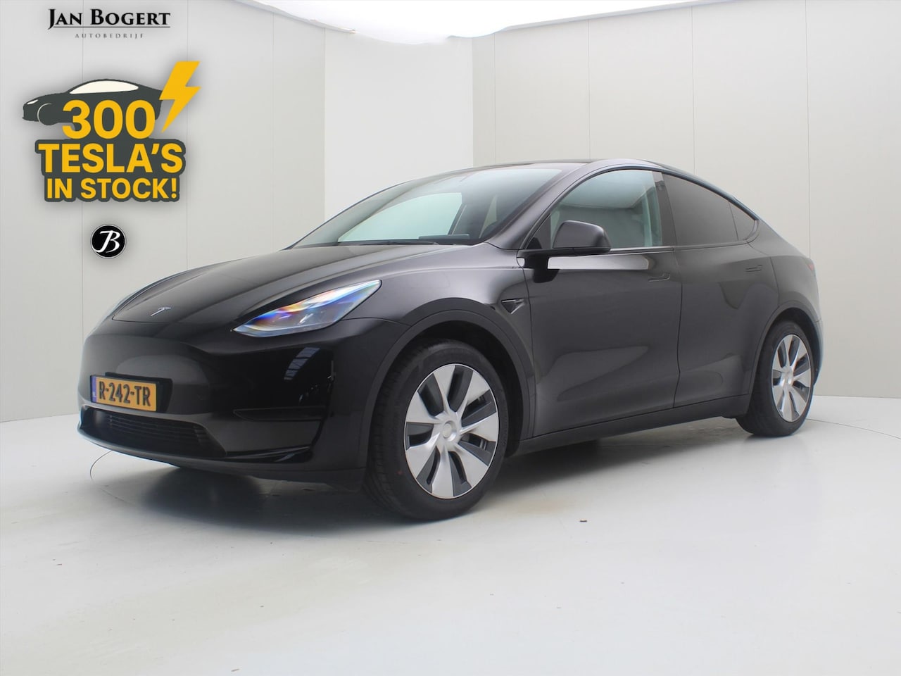 Tesla Model Y - Standard RWD Plus 351pk 95% SoH [ LFP ACCU+AUTOPILOT+19 INCH+PREMIUM AUDIO ] - AutoWereld.nl