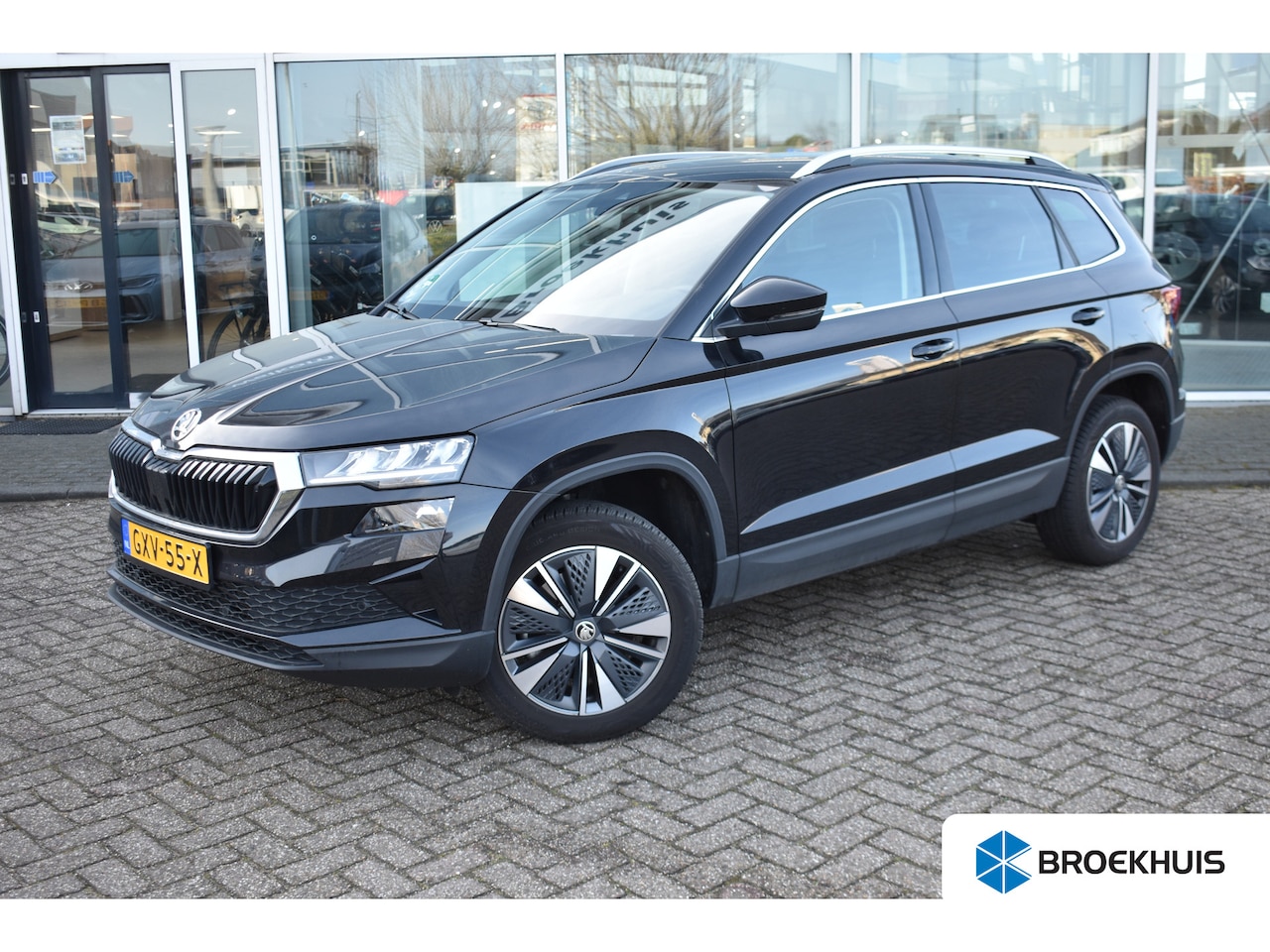 Skoda Karoq - 1.5 TSI 150PK DSG-7 Business Edition | TREKHAAK | CAMERA | NAVIGATIE | LED | KEYLESS | VER - AutoWereld.nl