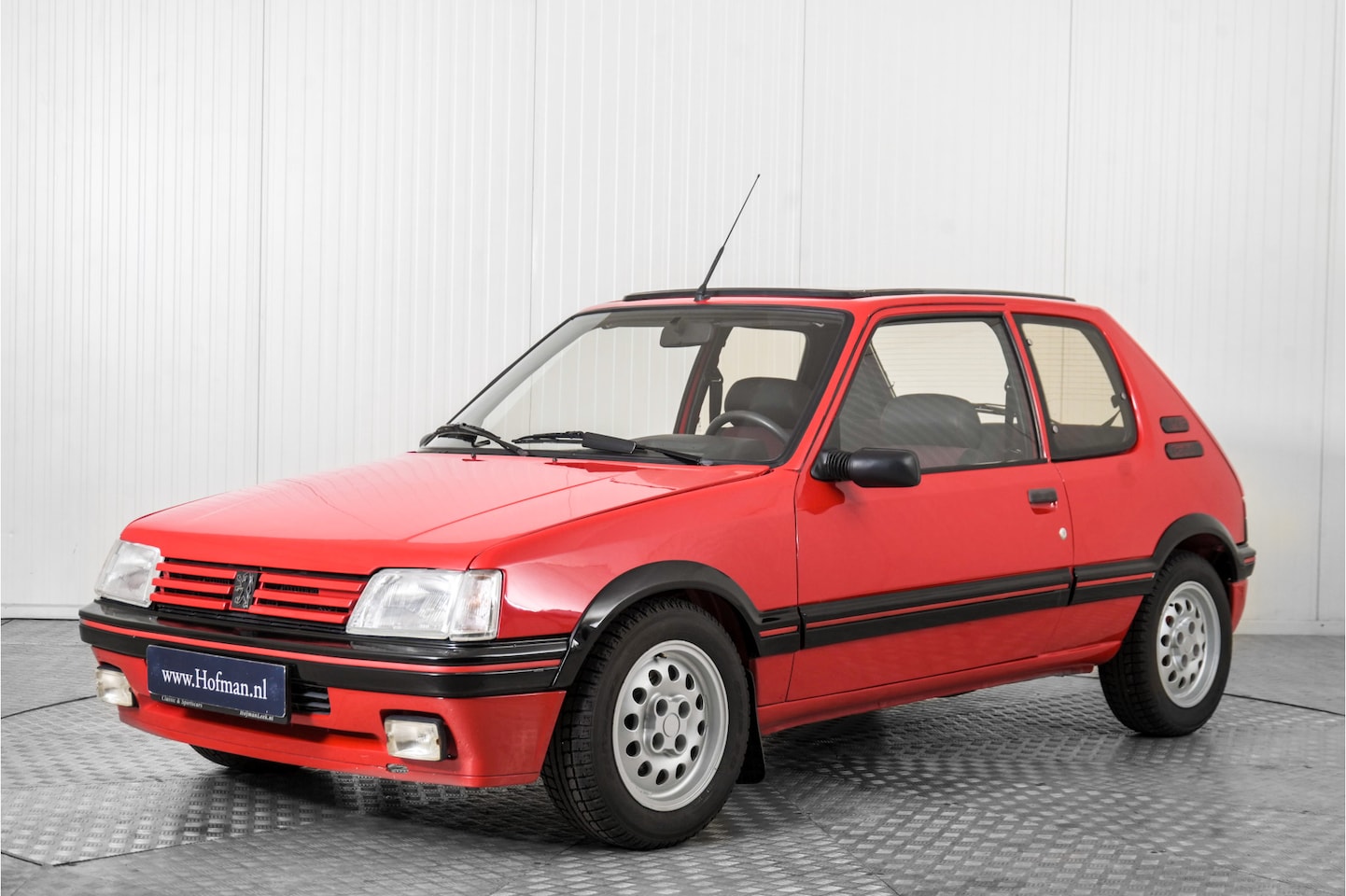 Peugeot 205 - GTI 1.6 - AutoWereld.nl