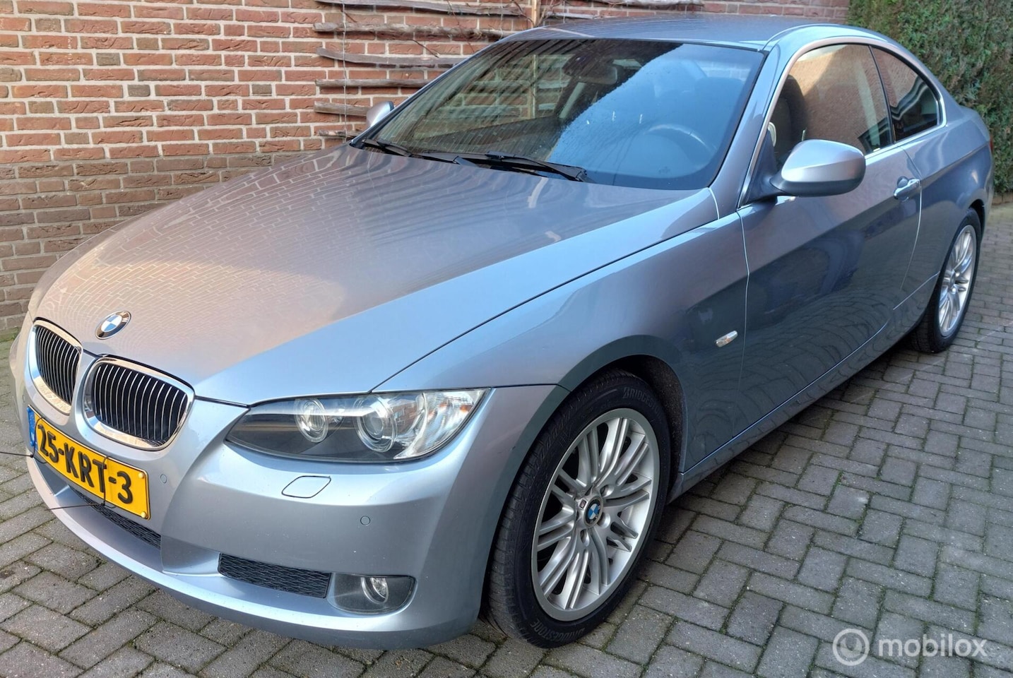 BMW 3-serie Coupé - 325i High Executive ZEER MOOI! APK 11-4-27 - AutoWereld.nl