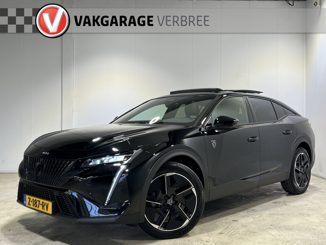 Peugeot 408 - 1.2 GT 130 EAT8 | Navigatie/Android/Apple Carplay | LM Velgen 19" | Elektrisch Glazen Pano - AutoWereld.nl